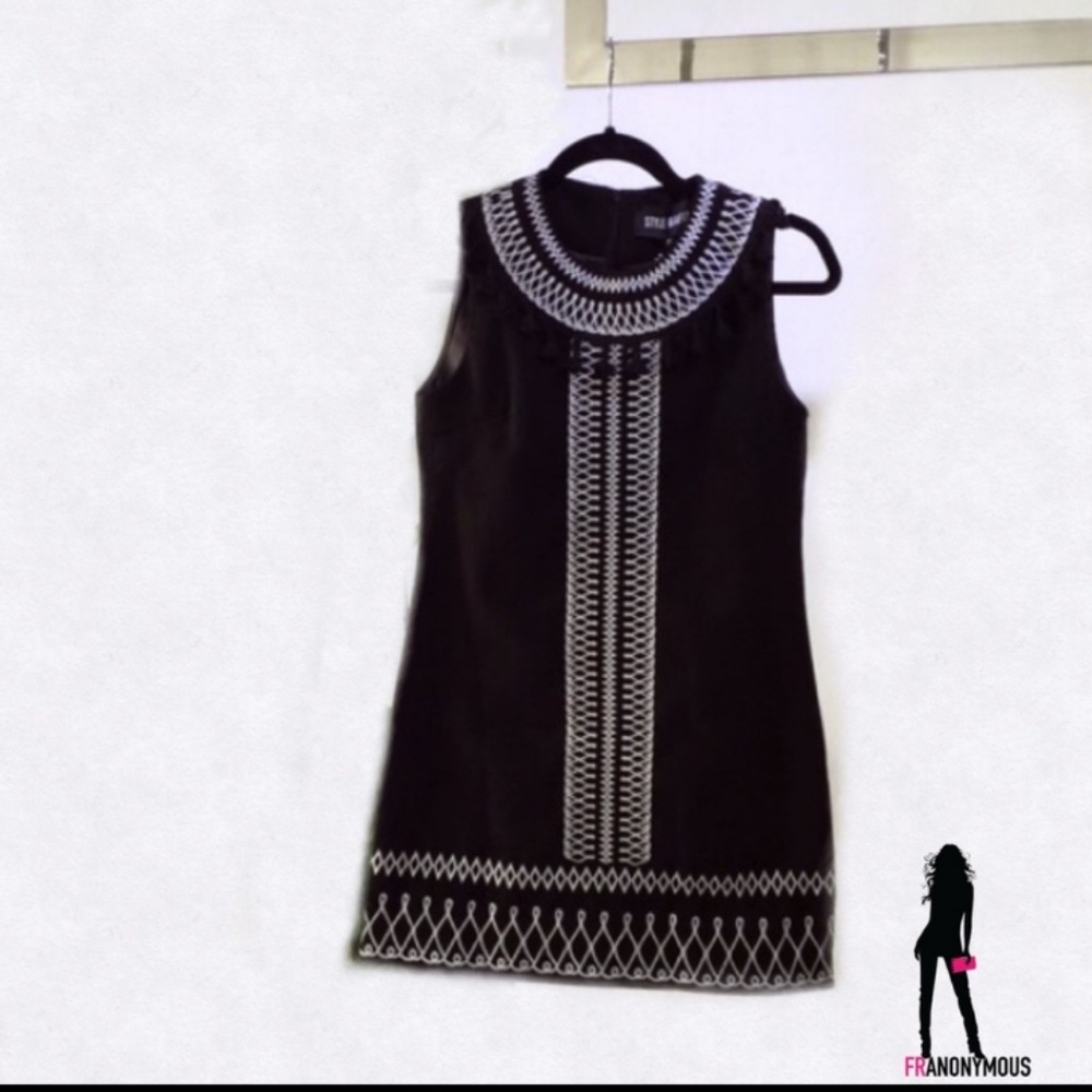 Style Mafia Black Sleeveless Mini Dress